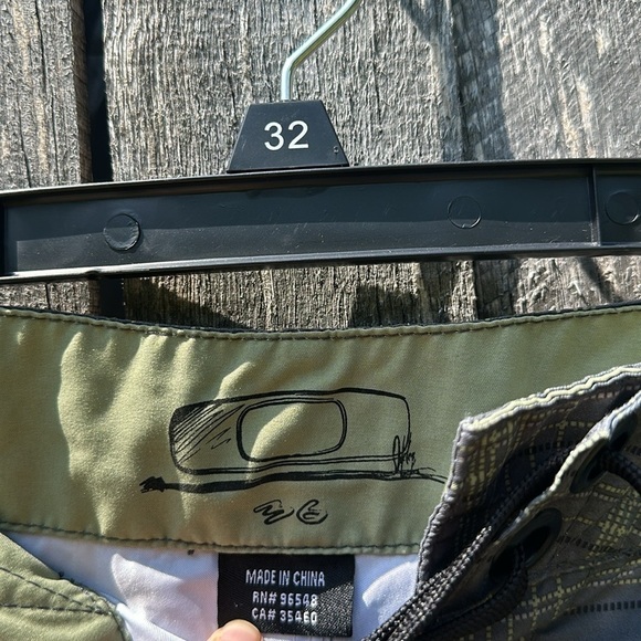 Men’s Oakley Board Shorts size 36 - Picture 6 of 9
